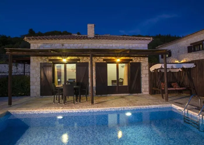 ヴィラ Amadryades Villas-villa Terina