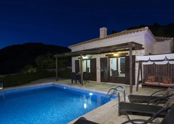 ヴィラ Amadryades Villas-villa Terina Chortáta